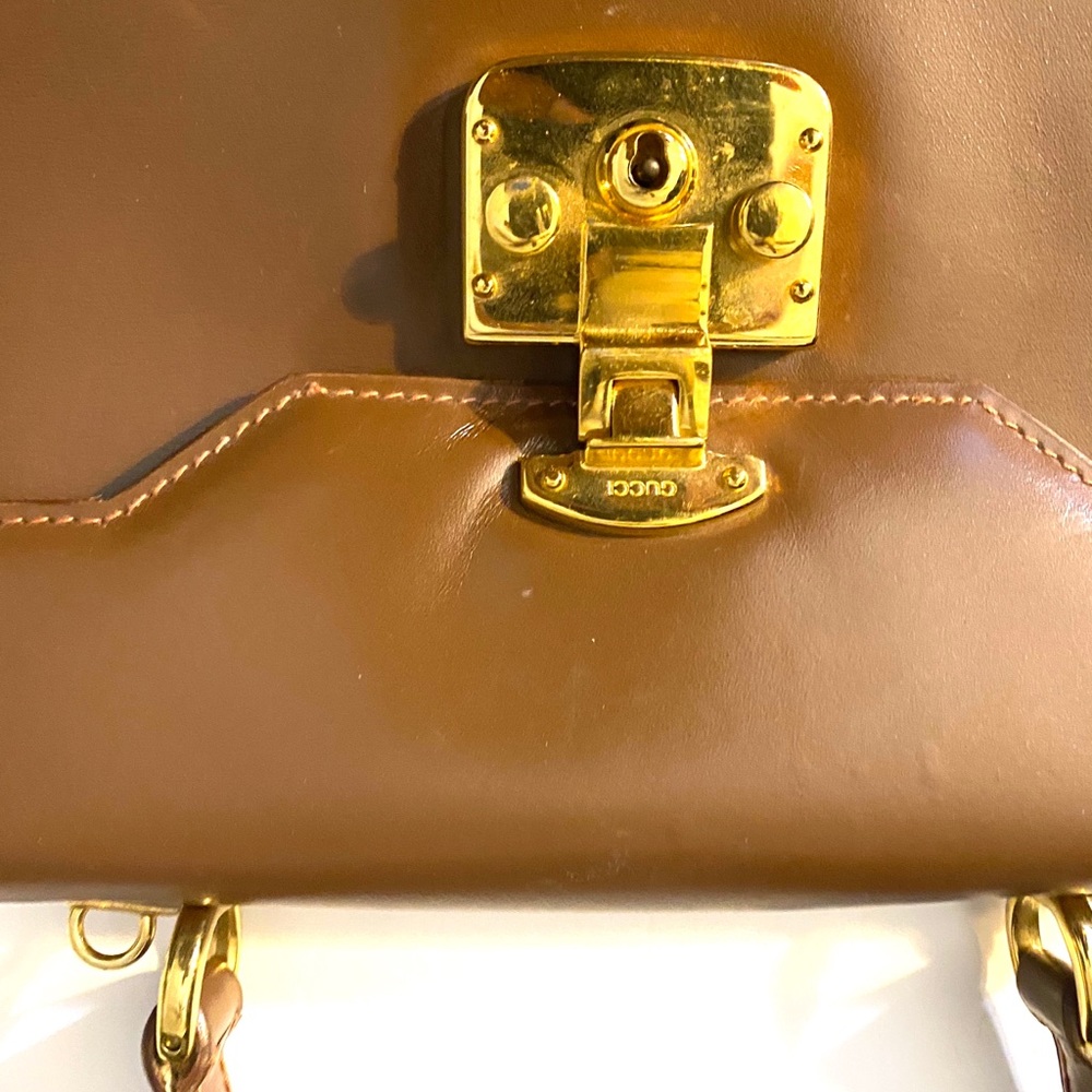Vintage Gucci handbag and wallet . - Picture 5 of 8